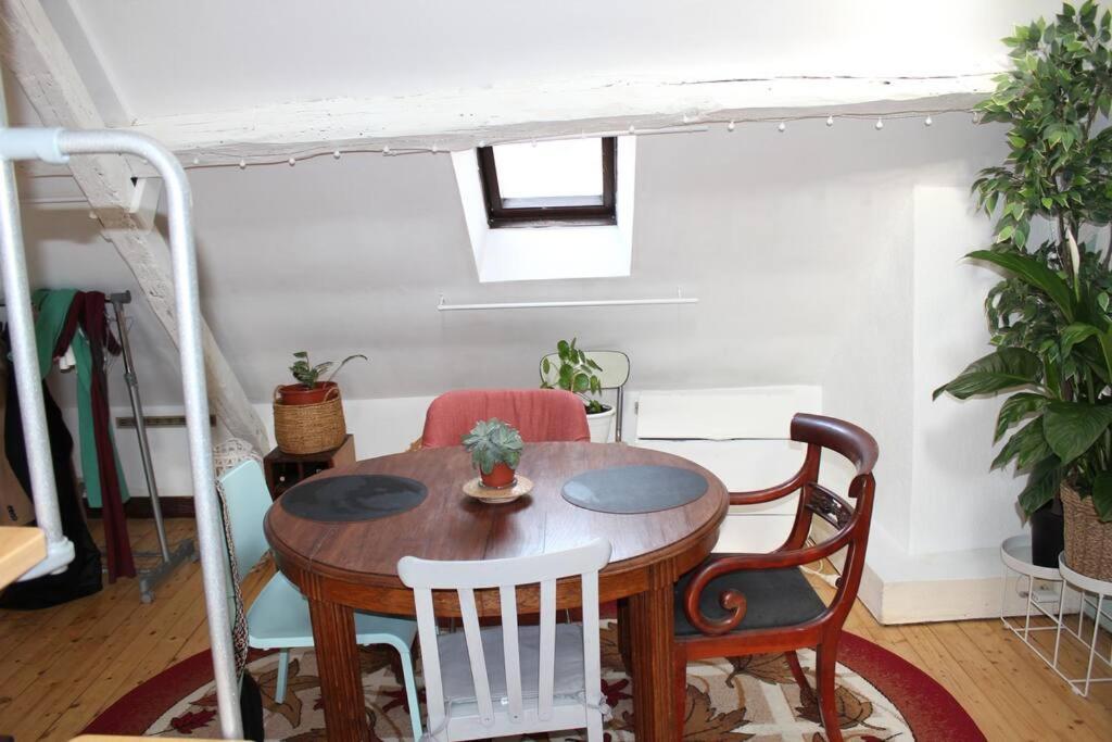 Charmant Appartement Vieux Tours Buitenkant foto